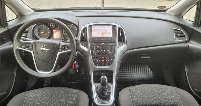 Opel Astra cena 26990 przebieg: 260000, rok produkcji 2014 z Brzesko małe 742